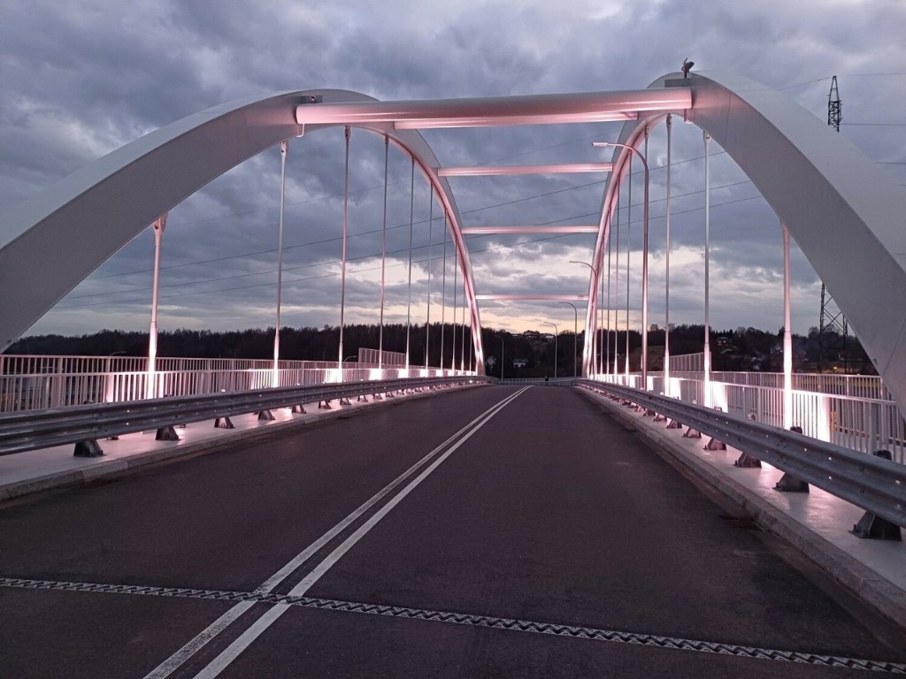 Wiadukt nad linią nr 25 w Starachowicach